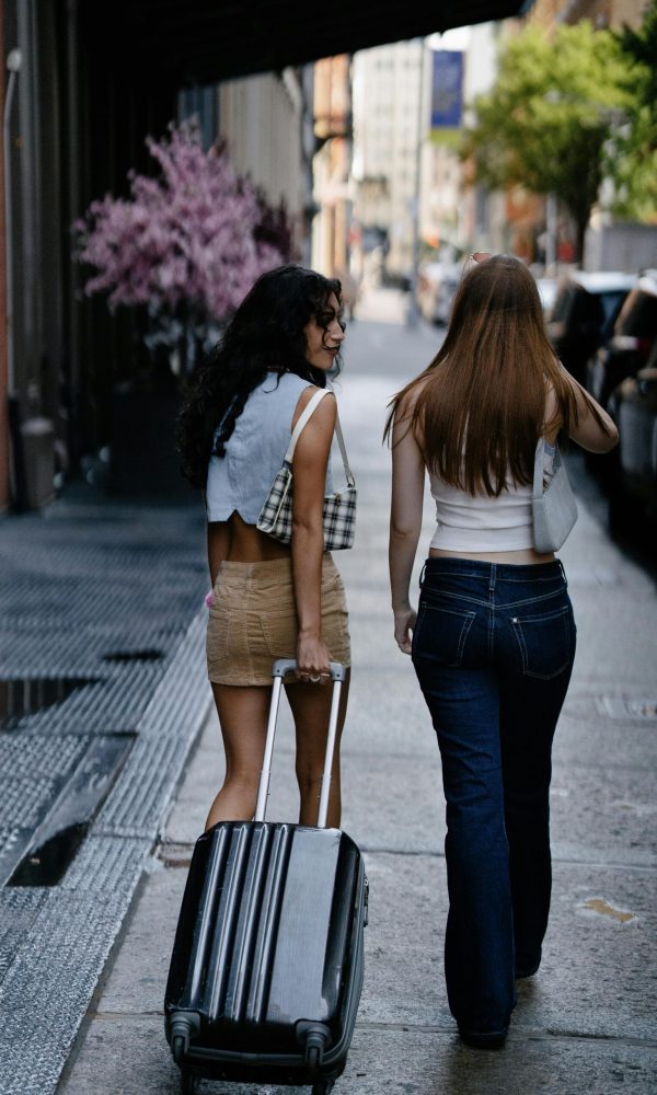 pexels-mizunokozuki-13929274